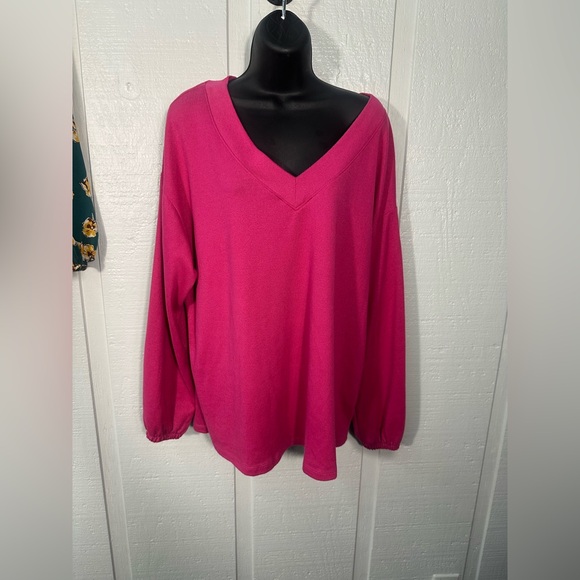 Lane Bryant Tops - Lane Bryant Pink V-Neck Tunic Sweater Plus Sz 14/16 EUC